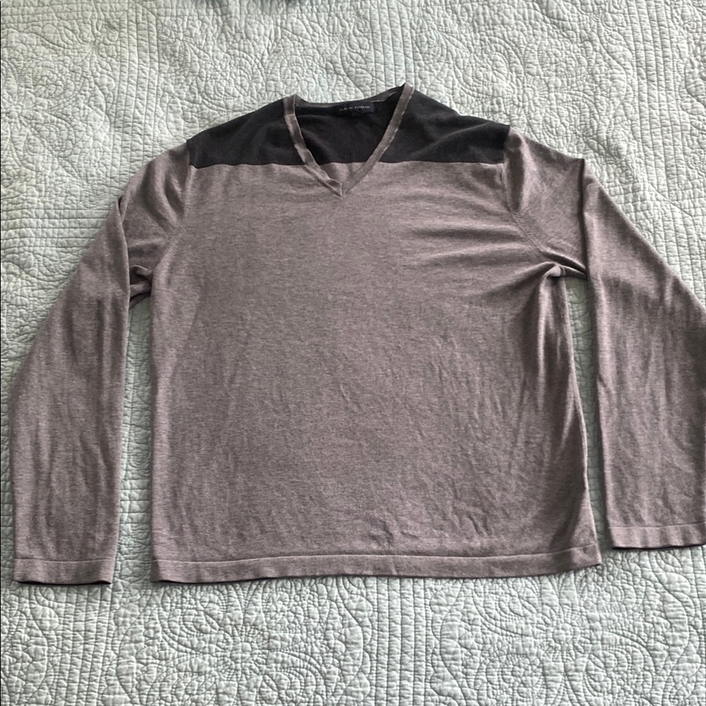 Banana Republic Silk Sweater Black and Gray